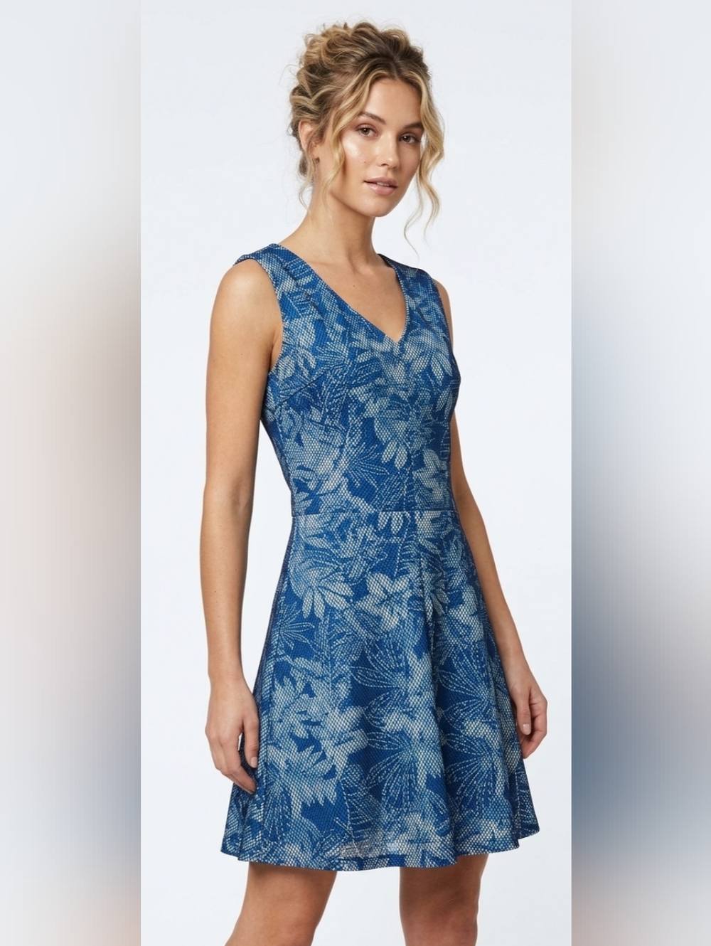 Red Saks Fifth Avenue Floral Mini Dress Size M